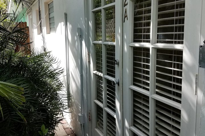 Room 120 of 218
