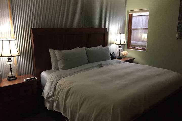 Room 37 of 70