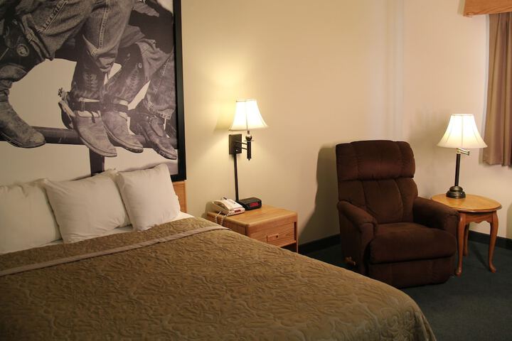 Room 25 of 46