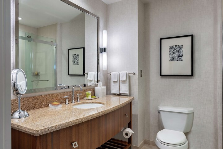 Hilton San Diego Bayfront