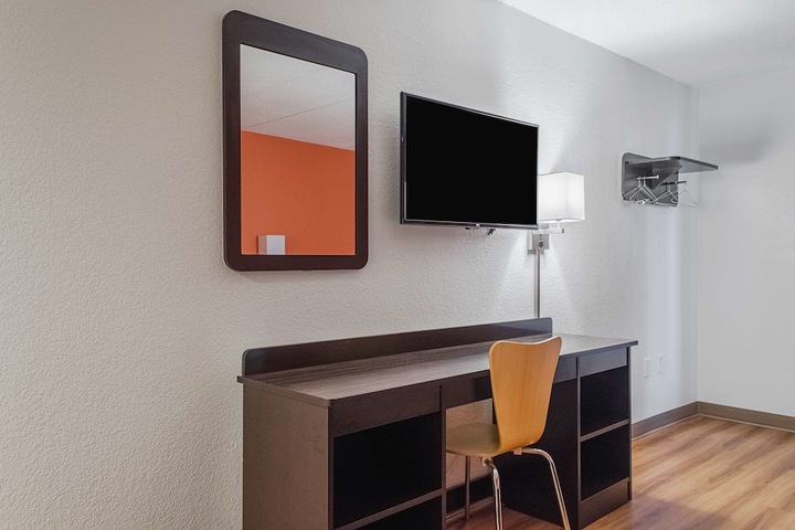 Room 14 of 29