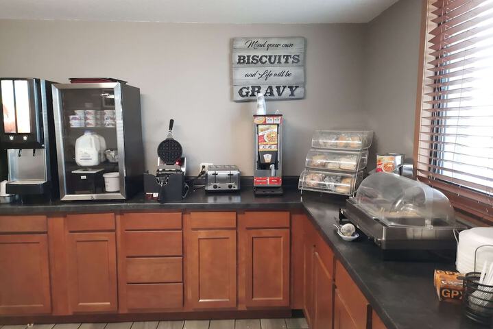 Breakfast/Coffee Service 39 of 41