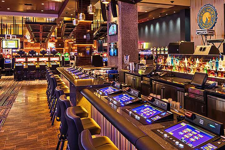 Isle Casino Hotel Bettendorf - a Caesars Rewards Destination