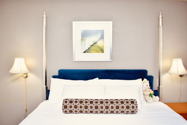 Twi-Lite Inn