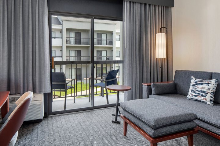 Courtyard Chicago Waukegan Gurnee