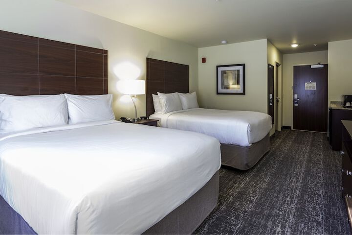 Cobblestone Inn & Suites - Brookville