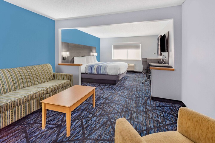 AmericInn by Wyndham Quincy