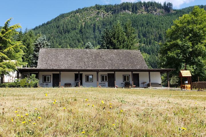 Paradise Village Hotel