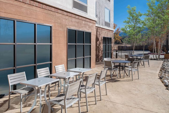 Terrace/Patio 38 of 39