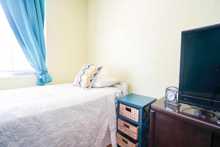 Mar Bay Motel & Suites