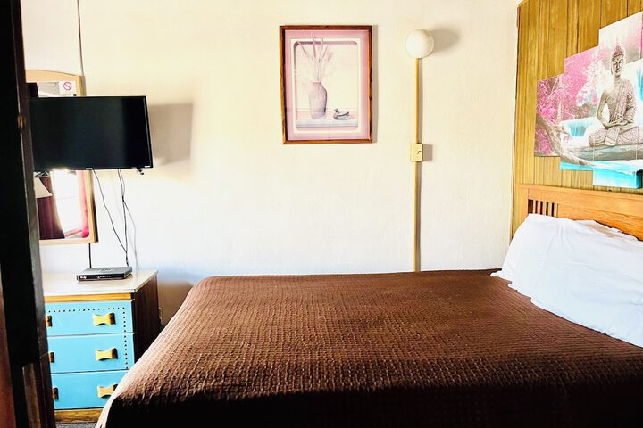 Room 32 of 45