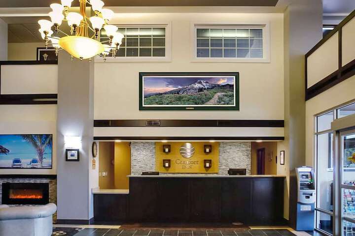 Hotel Interior 9 of 35