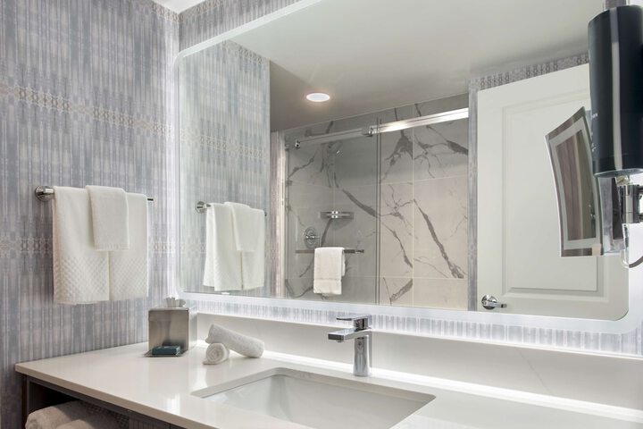 DoubleTree by Hilton Poughkeepsie Convention Center