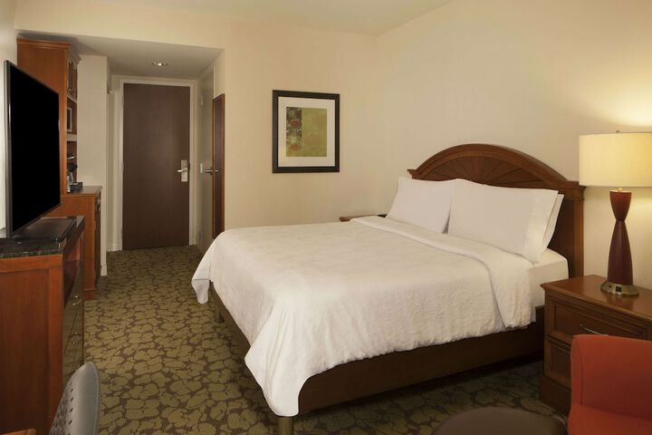Room 30 of 43