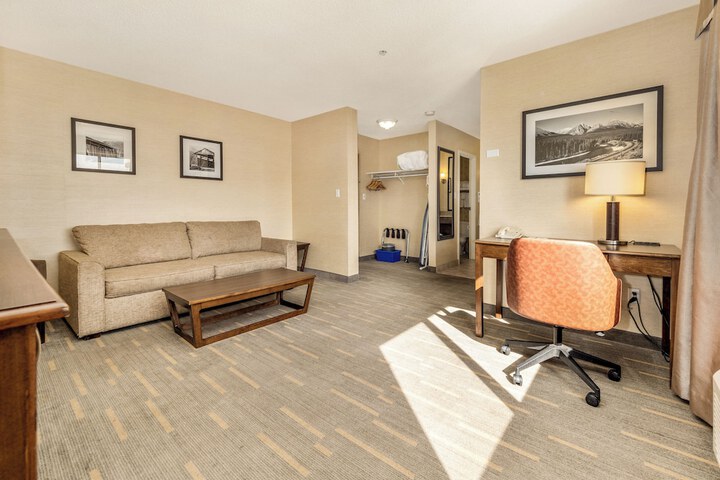 Room 155 of 200