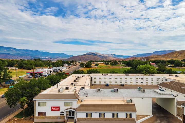 Hotel 4 of 21