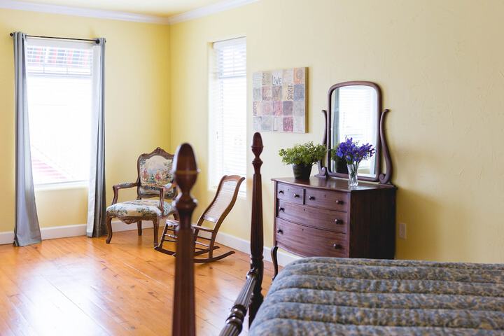 Room 25 of 74