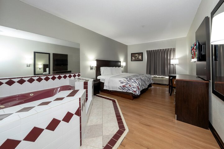 Room 36 of 62