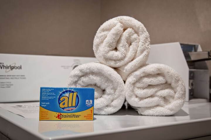 Best Western Plus New Cumberland Inn & Suites