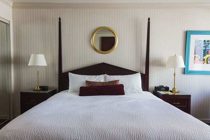 Room 16 of 43