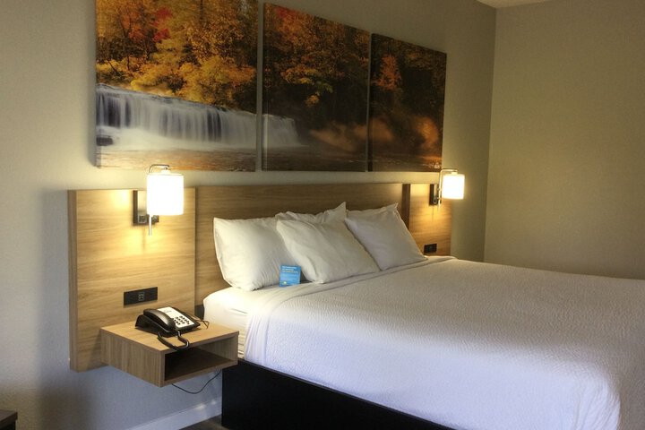 Days Inn by Wyndham Jackson