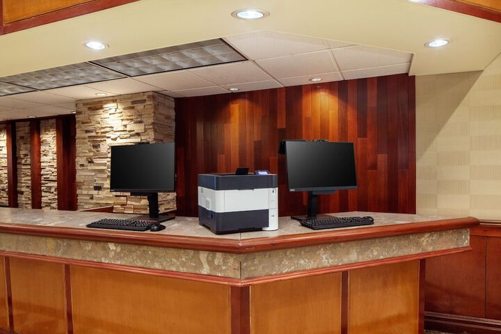Business Center 40 of 40