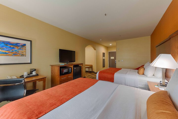 Room 9 of 27