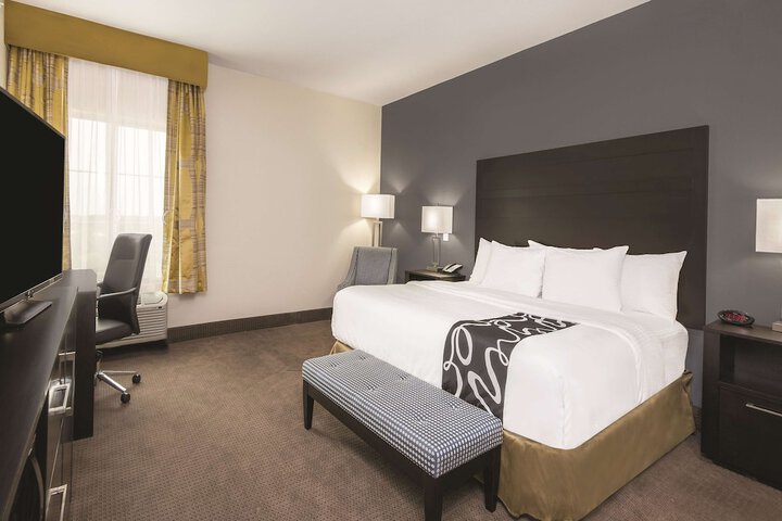 La Quinta Inn & Suites by Wyndham Karnes City - Kenedy