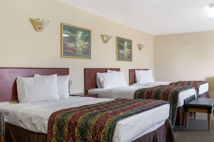 Rodeway Inn West Fargo Main Ave.