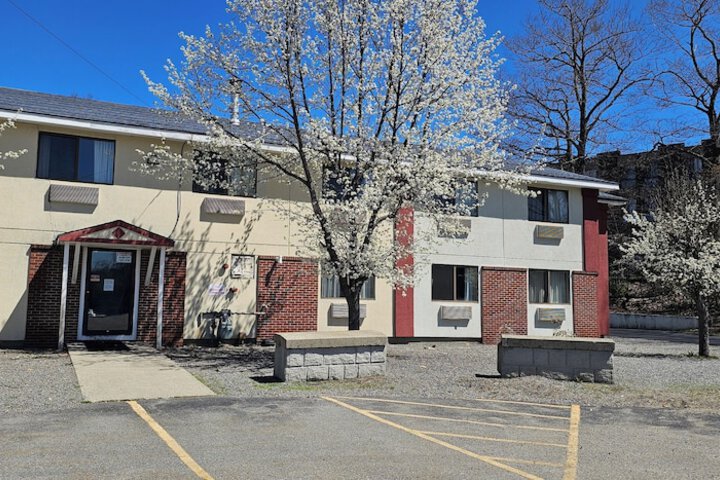 Gardner Inn