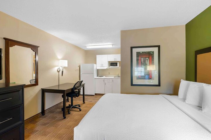 Room 18 of 24