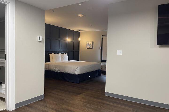 Room 44 of 105