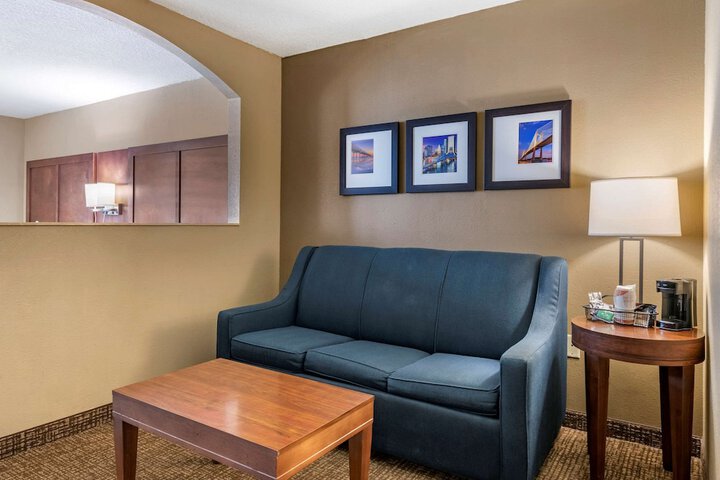 Room 20 of 38