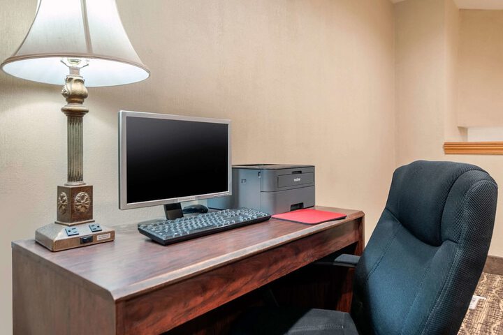 Business Center 50 of 50