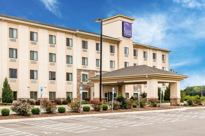 Hotel 2 of 33