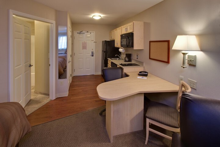 Room 39 of 48