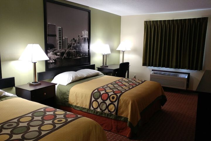 Room 40 of 73