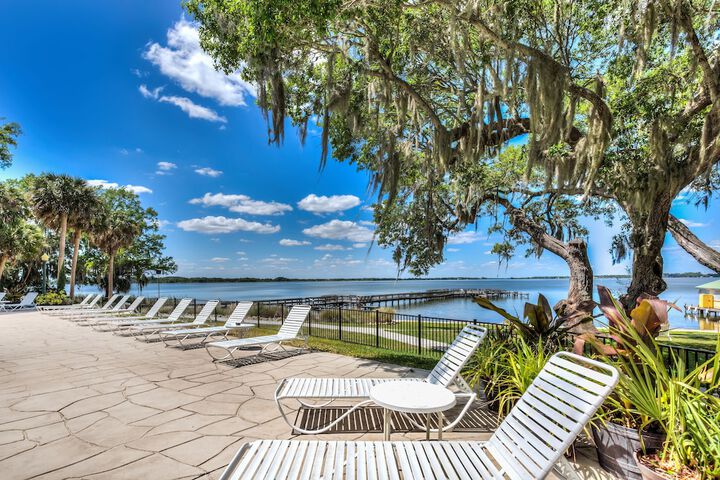 Sundeck 42 of 52