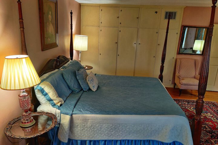 Montague Inn