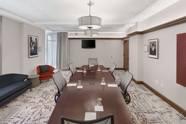 Hilton Garden Inn Milwaukee Downtown