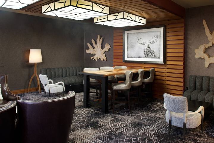 Hotel Interior 15 of 95