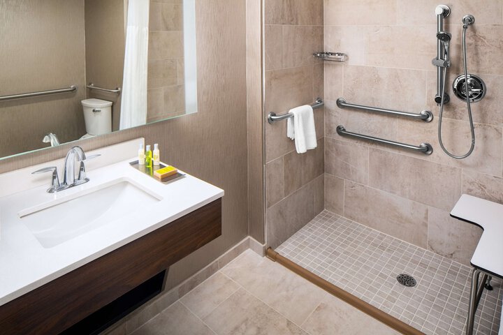 DoubleTree by Hilton Ann Arbor North