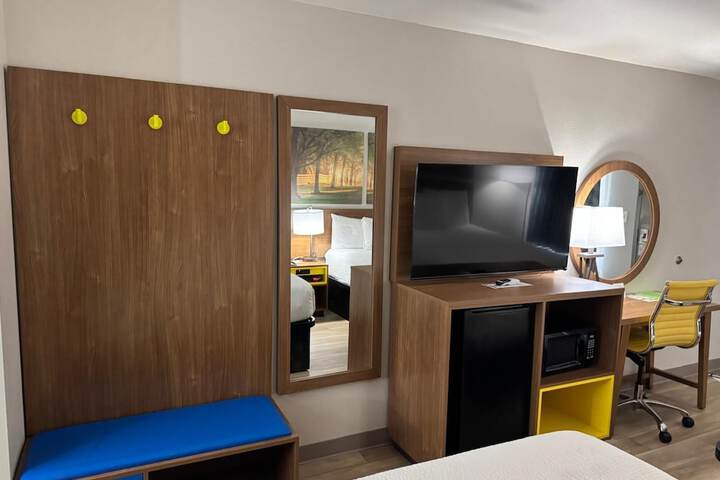 Days Inn by Wyndham Clanton AL