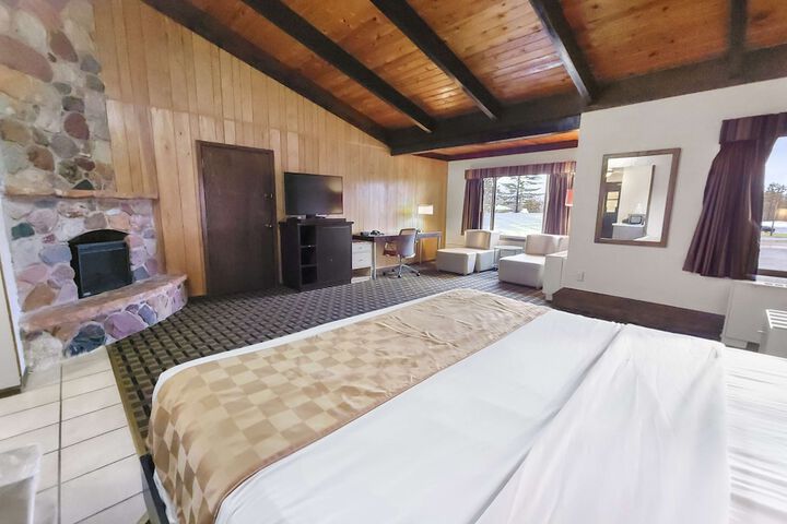 Room 23 of 26