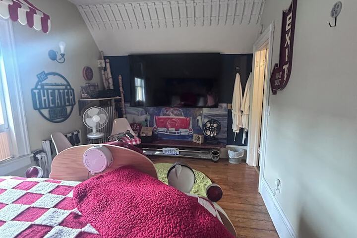 Secrets on Main Bed & Breakfast