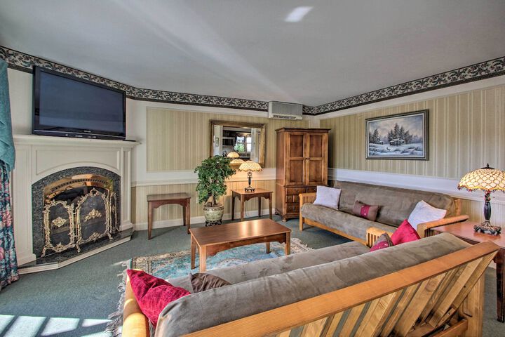 Nestlenook Victorian Condo 6 Mi to Attitash!