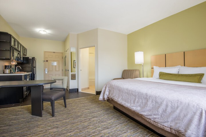 Room 26 of 31