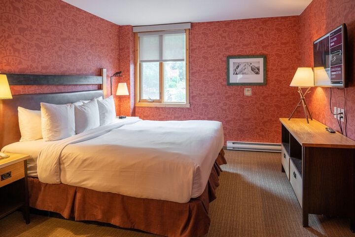 Room 52 of 115