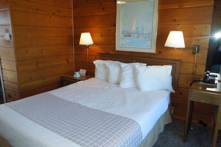 Room 30 of 63