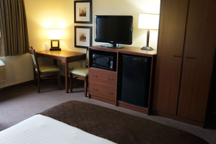 AmericInn by Wyndham Two Harbors Near Lake Superior